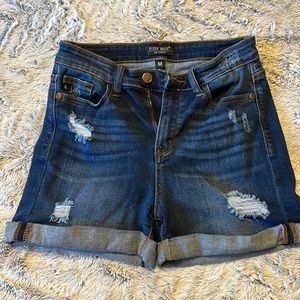 Distressed cut off jeans shorts